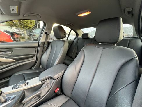 Used 2015 BMW 320i xDrive Sedan image 17