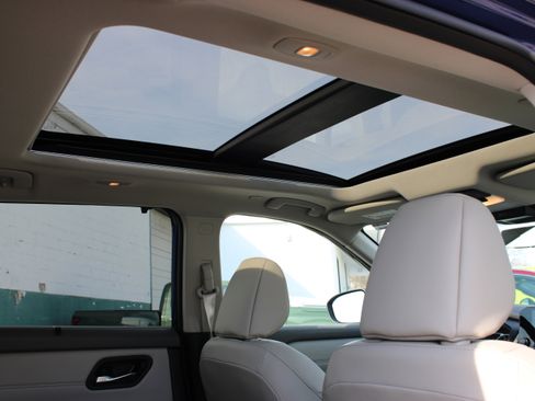 Certified 2023 Nissan Rogue SL w/ SL Premium Package image 13