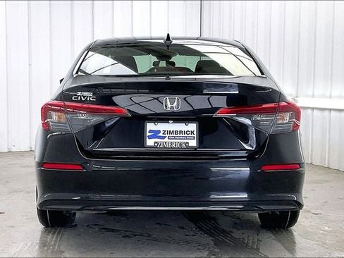 Used 2022 Honda Civic EX image 4