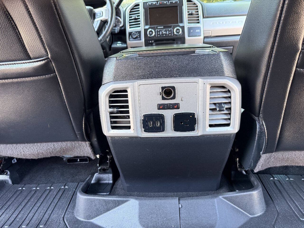 Used 2017 Ford F250 Lariat w/ Lariat Ultimate Package AWD/4WD image 23