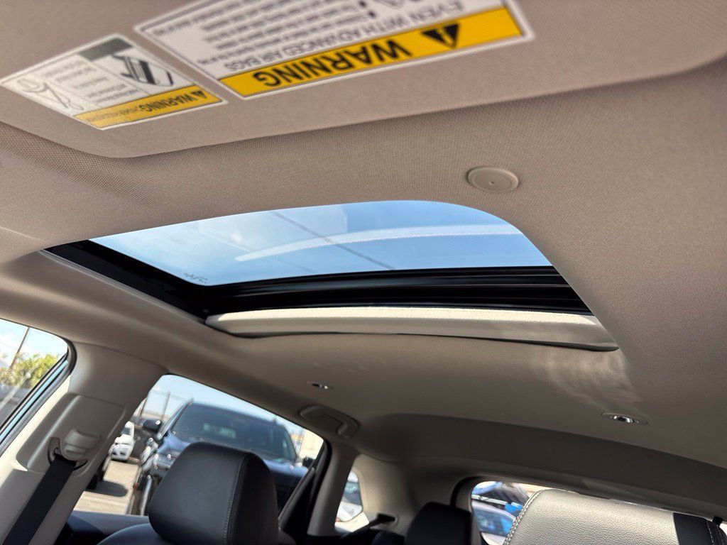 Used 2025 Honda HR-V EX-L image 13