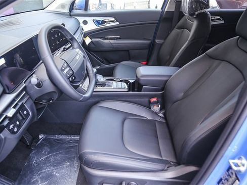 New 2026 Kia Sportage EX image 19