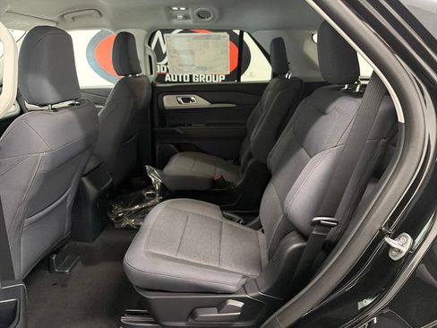 New 2026 Ford Explorer Active RWD image 11