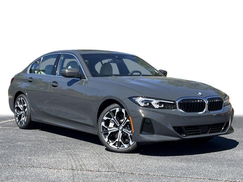 New 2026 BMW 330i Sedan w/ Premium Package image 2