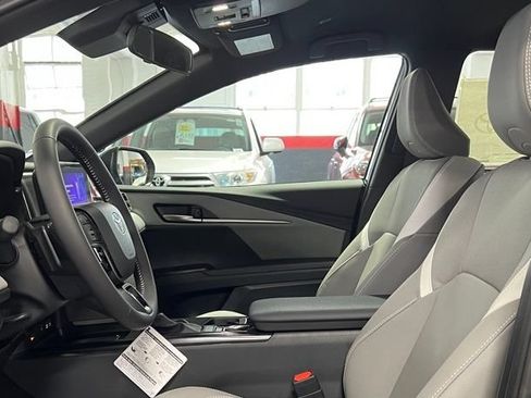 New 2026 Toyota Camry SE FWD image 13