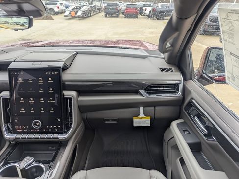 New 2026 GMC Yukon Elevation image 4