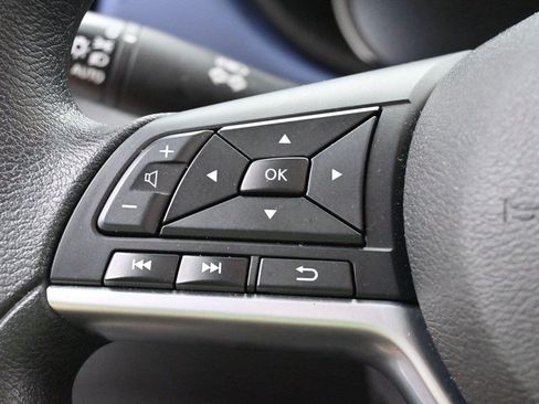 Used 2023 Nissan Versa SV FWD image 16