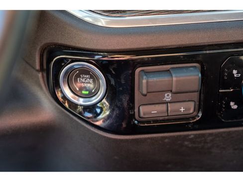 Used 2025 Chevrolet Silverado 2500 LT w/ Convenience Package AWD/4WD image 28