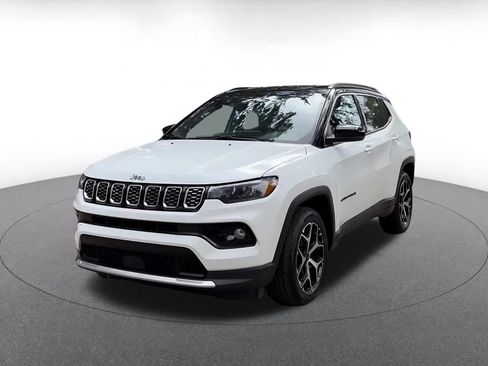 Used 2025 Jeep Compass Limited AWD/4WD image 5