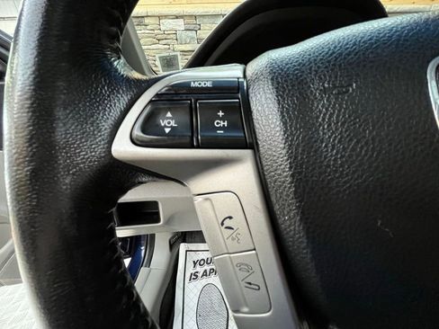 Used 2011 Honda Accord EX-L image 18