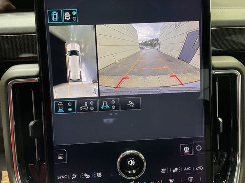 New 2026 GMC Yukon XL Elevation w/ Elevation Premium Package image 20