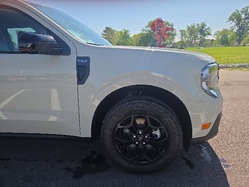 Used 2025 Ford Maverick XLT w/ XLT Luxury Package AWD/4WD image 4