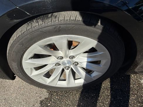 Used 2017 Tesla Model S 75 image 10