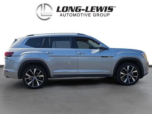 Certified 2024 Volkswagen Atlas SEL Premium R-Line AWD/4WD image 8