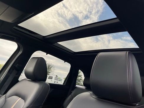 Used 2024 MAZDA CX-90 3.3 Turbo w/ Premium Plus Pkg image 18