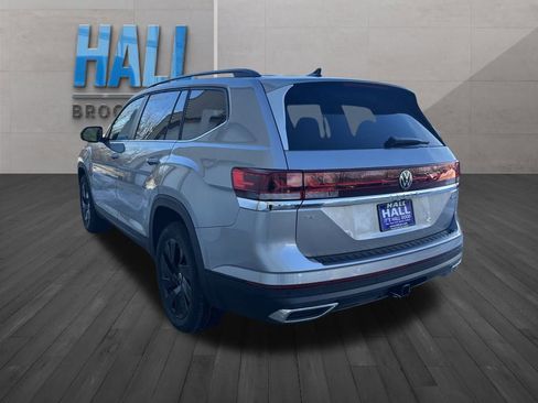 New 2026 Volkswagen Atlas SE image 3