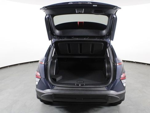 Certified 2025 Hyundai Kona SEL FWD image 17