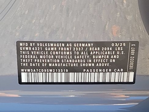 Used 2025 Volkswagen GTI SE FWD image 15