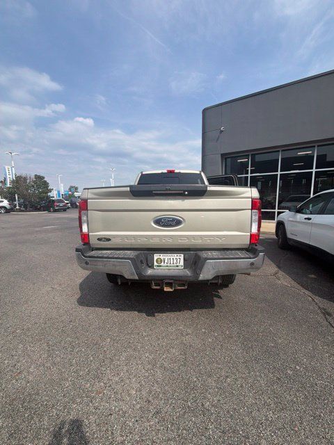 Used 2017 Ford F350 Lariat w/ Lariat Ultimate Package AWD/4WD image 6