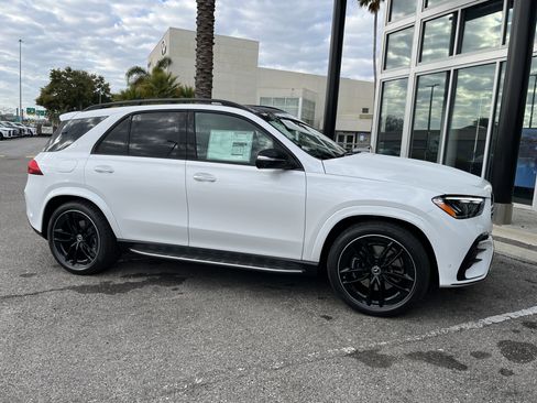 New 2026 Mercedes-Benz GLE 580 4MATIC image 9