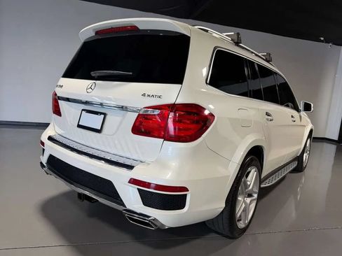 Used 2015 Mercedes-Benz GL 550 4MATIC image 7