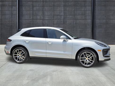Certified 2023 Porsche Macan AWD/4WD image 7
