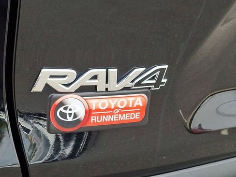 Certified 2024 Toyota RAV4 LE AWD/4WD image 27