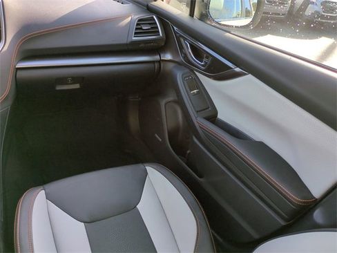 Used 2019 Subaru Crosstrek 2.0i Limited w/ Moonroof Package w/Navigation image 17