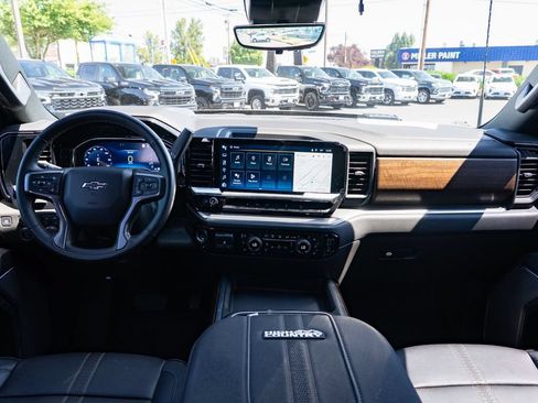 Used 2025 Chevrolet Silverado 2500 High Country w/ Midnight Edition AWD/4WD image 12