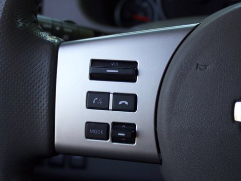Used 2019 Nissan Frontier SL RWD image 23