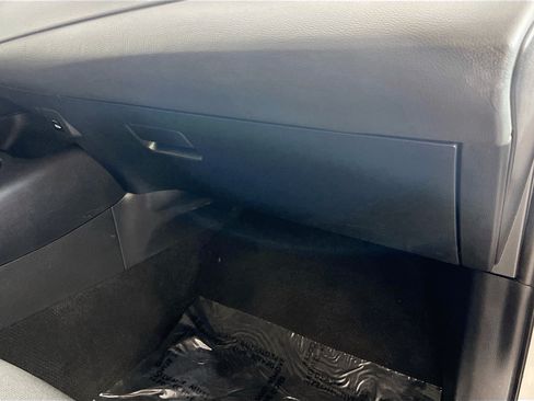 Used 2023 Toyota Corolla LE FWD image 33