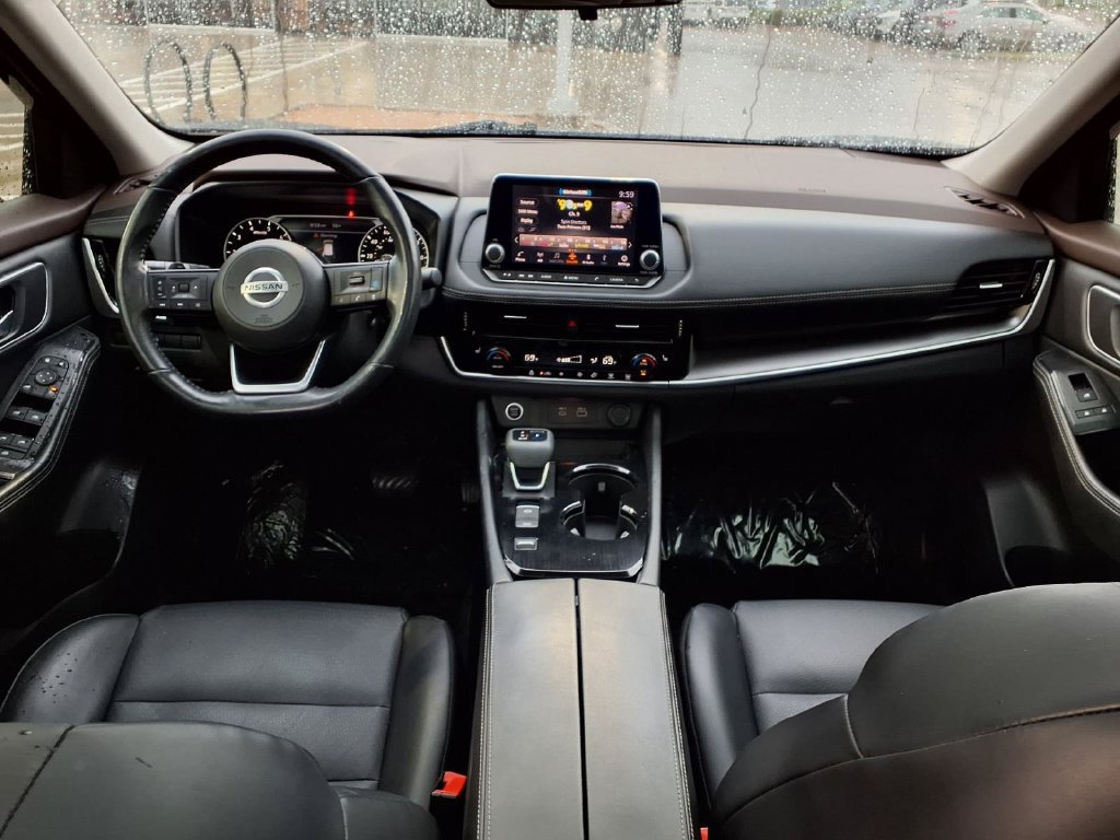 Used 2021 Nissan Rogue SV w/ Premium Package FWD image 15