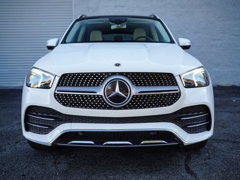 Used 2020 Mercedes-Benz GLE 350 w/ AMG Line Exterior image 4