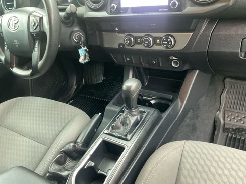 Used 2020 Toyota Tacoma SR w/ SR Convenience Package RWD image 12