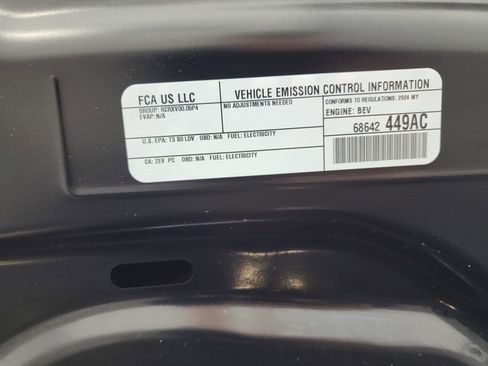 Used 2024 Jeep Wagoneer Launch Edition image 24