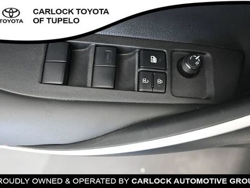 Used 2025 Toyota Corolla SE FWD image 24