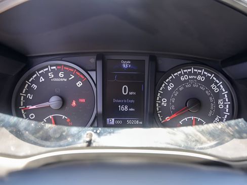Used 2021 Toyota Tacoma SR w/ SR Convenience Package RWD image 14