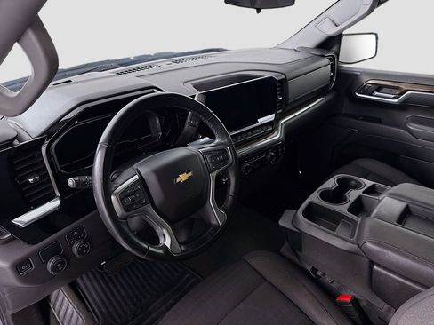 Used 2023 Chevrolet Silverado 1500 LT image 9