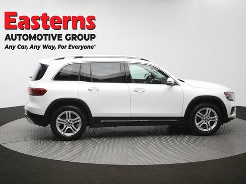 Used 2021 Mercedes-Benz GLB 250 4MATIC image 48