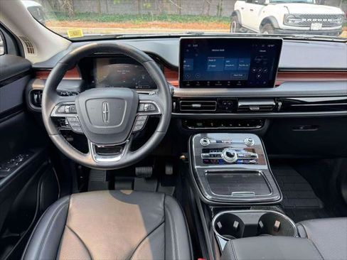 Used 2023 Lincoln Nautilus Reserve AWD/4WD image 20