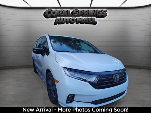 Used 2024 Honda Odyssey Sport image 1
