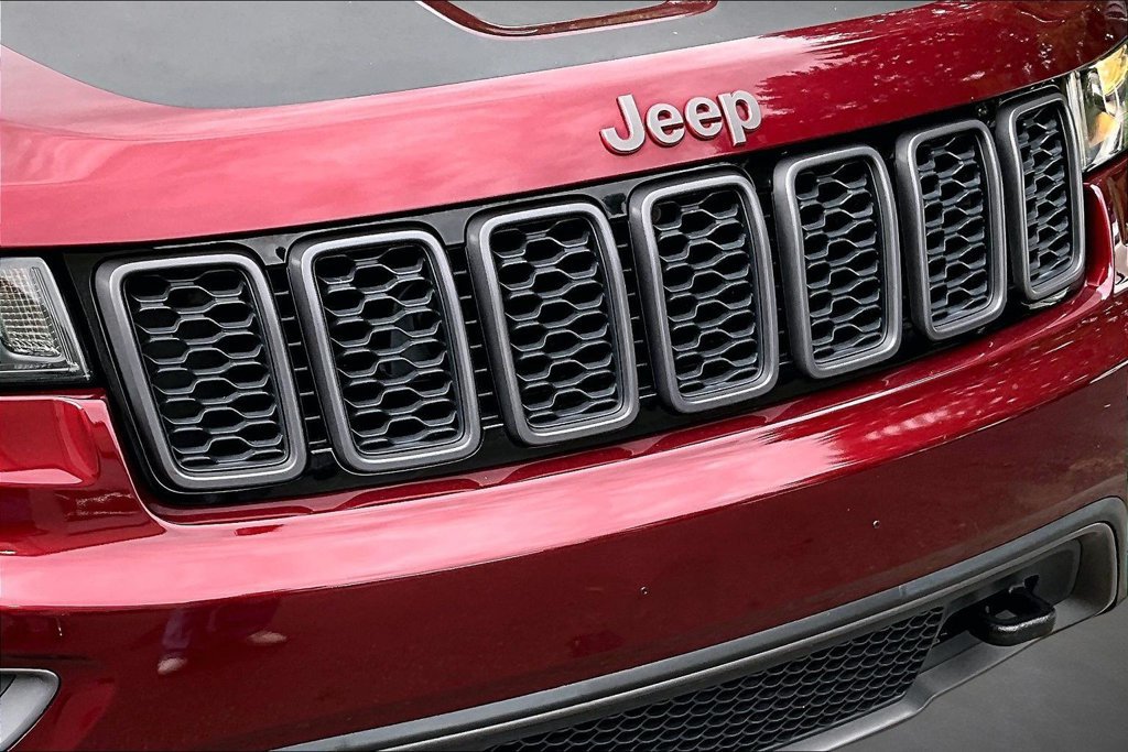 Used 2021 Jeep Grand Cherokee Trailhawk AWD/4WD image 31