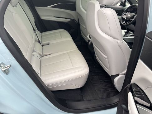 Used 2024 Cadillac Lyriq Luxury image 30