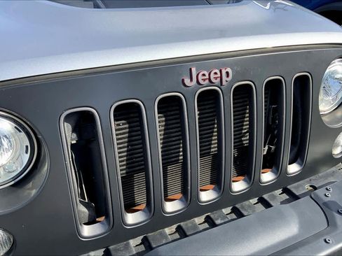 Used 2018 Jeep Wrangler Unlimited Rubicon image 28