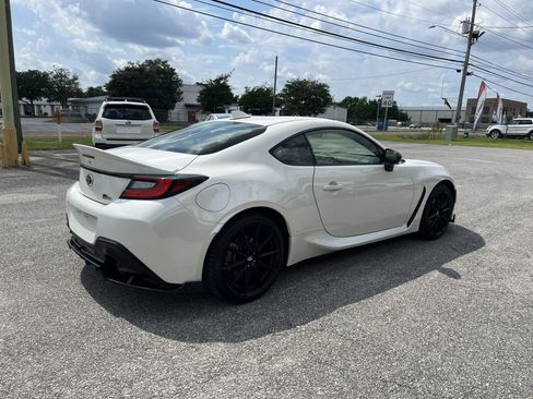 Used 2024 Toyota GR86 Premium RWD image 6