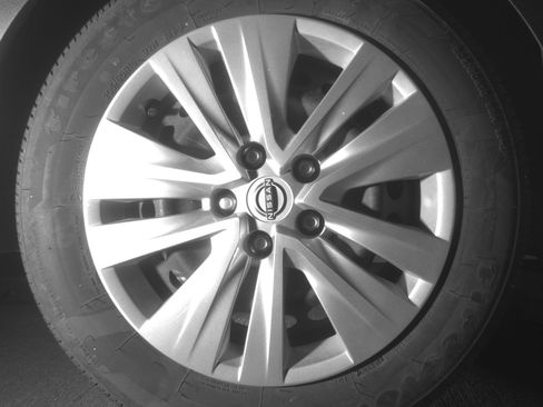Used 2025 Nissan Sentra S FWD image 15