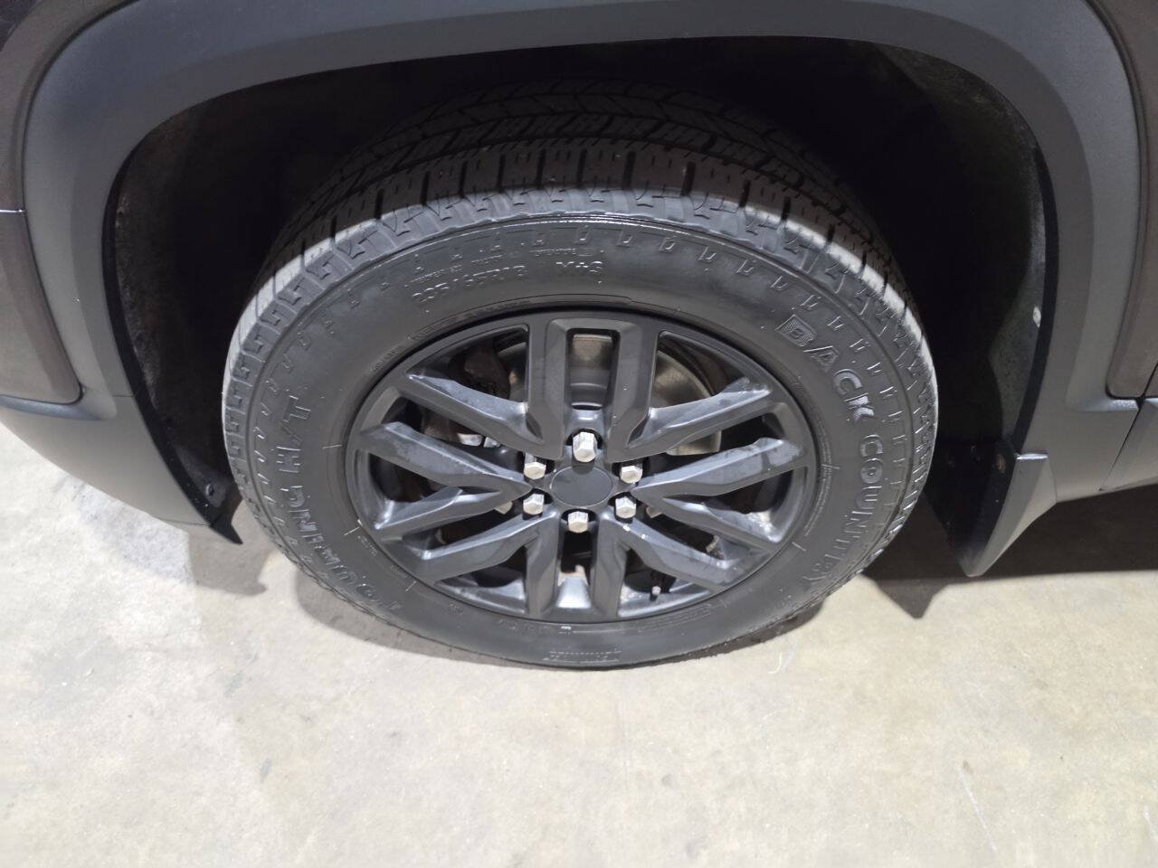 Used 2019 GMC Acadia SLT AWD/4WD image 22