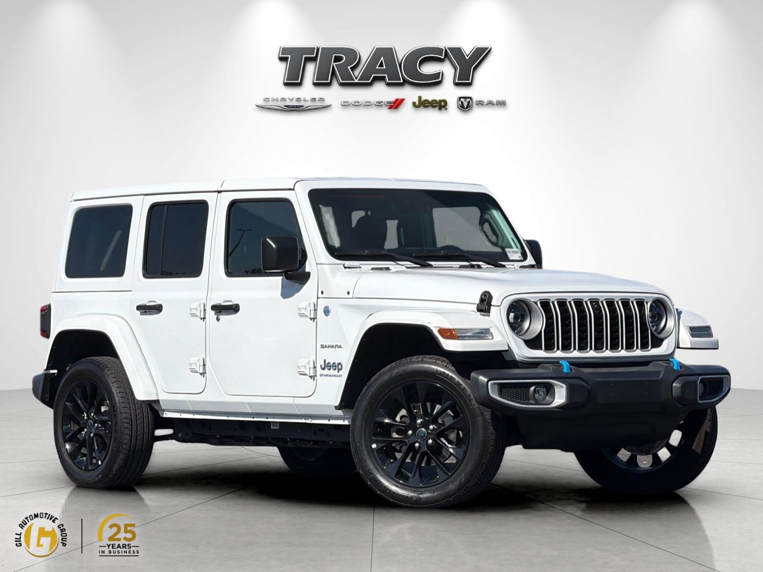 Used 2024 Jeep Wrangler Unlimited Sahara w/ Technology Group AWD/4WD image 1