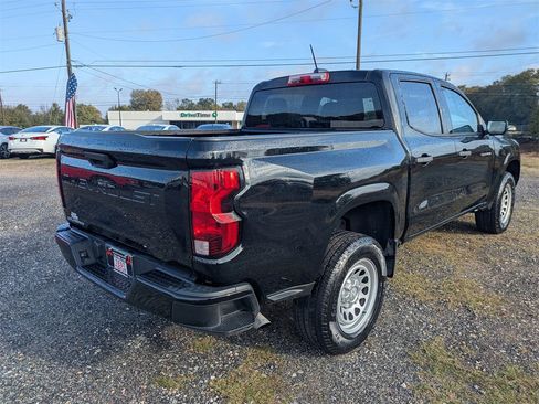 Used 2023 Chevrolet Colorado W/T image 3