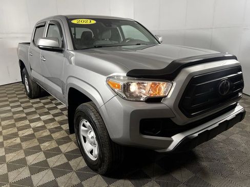Used 2021 Toyota Tacoma SR image 7